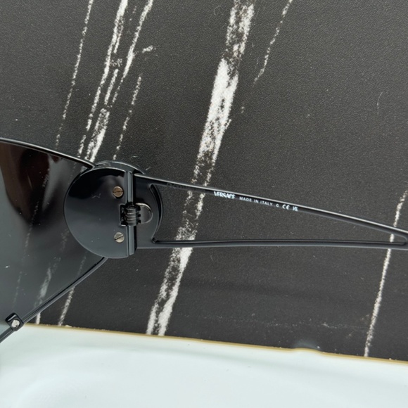 NEW VE2268 1433/87 VERSACE OVERSIZED VE2268 143387 BLACK METAL UNISEX SUNGLASSES - Picture 9 of 10